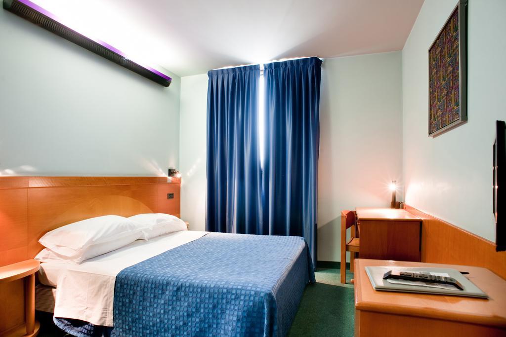 Hotel Gardenia Verona Esterno foto