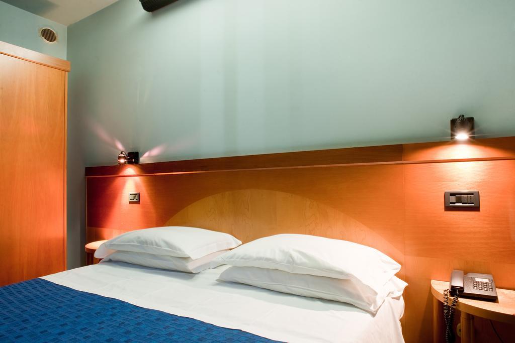 Hotel Gardenia Verona Esterno foto