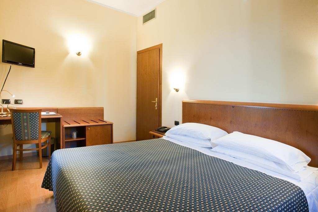 Hotel Gardenia Verona Esterno foto