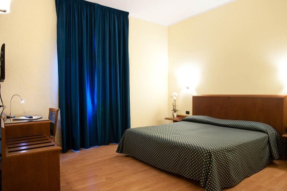 Hotel Gardenia Verona Esterno foto